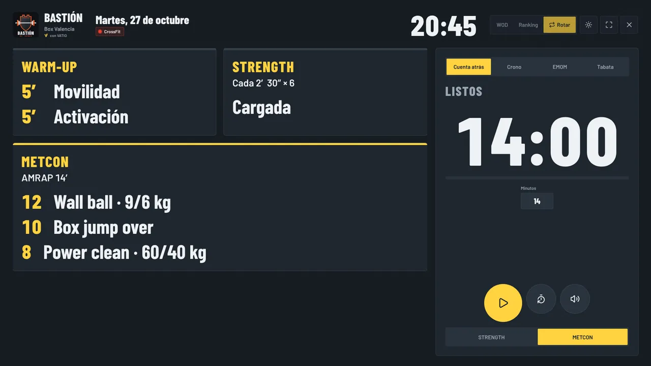 Pizarra TV del box: WOD del día en letra grande y cuenta atrás de 14 minutos.